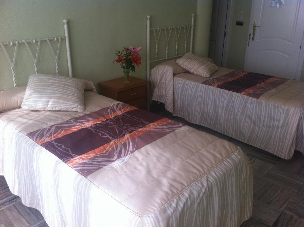 Hotel Escudo De Granada Puerto-López Esterno foto